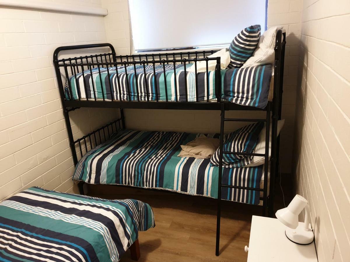 Unit 2 Breakaway Lodge Sunshine Bay Bagian luar foto