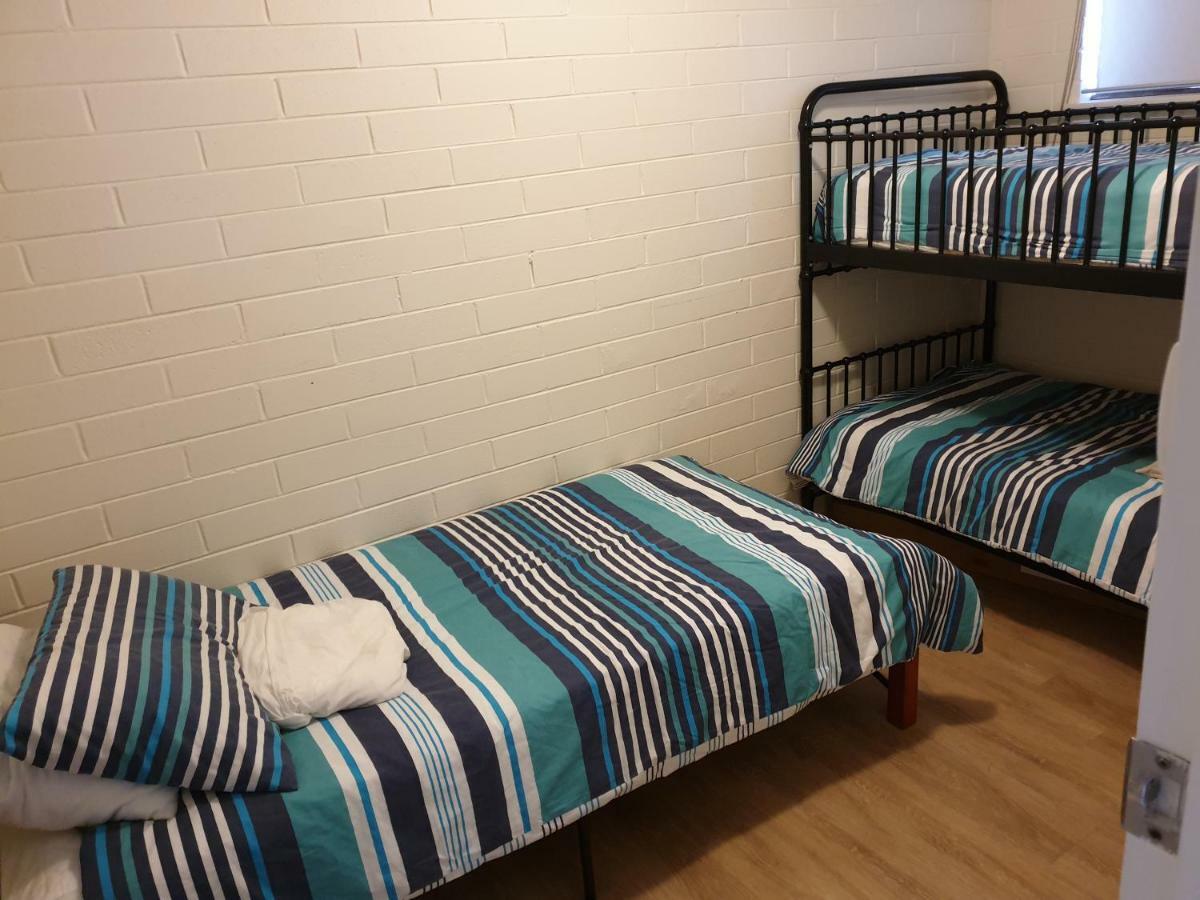 Unit 2 Breakaway Lodge Sunshine Bay Bagian luar foto