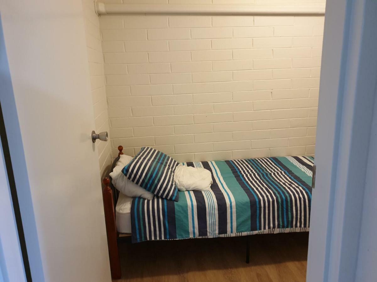 Unit 2 Breakaway Lodge Sunshine Bay Bagian luar foto
